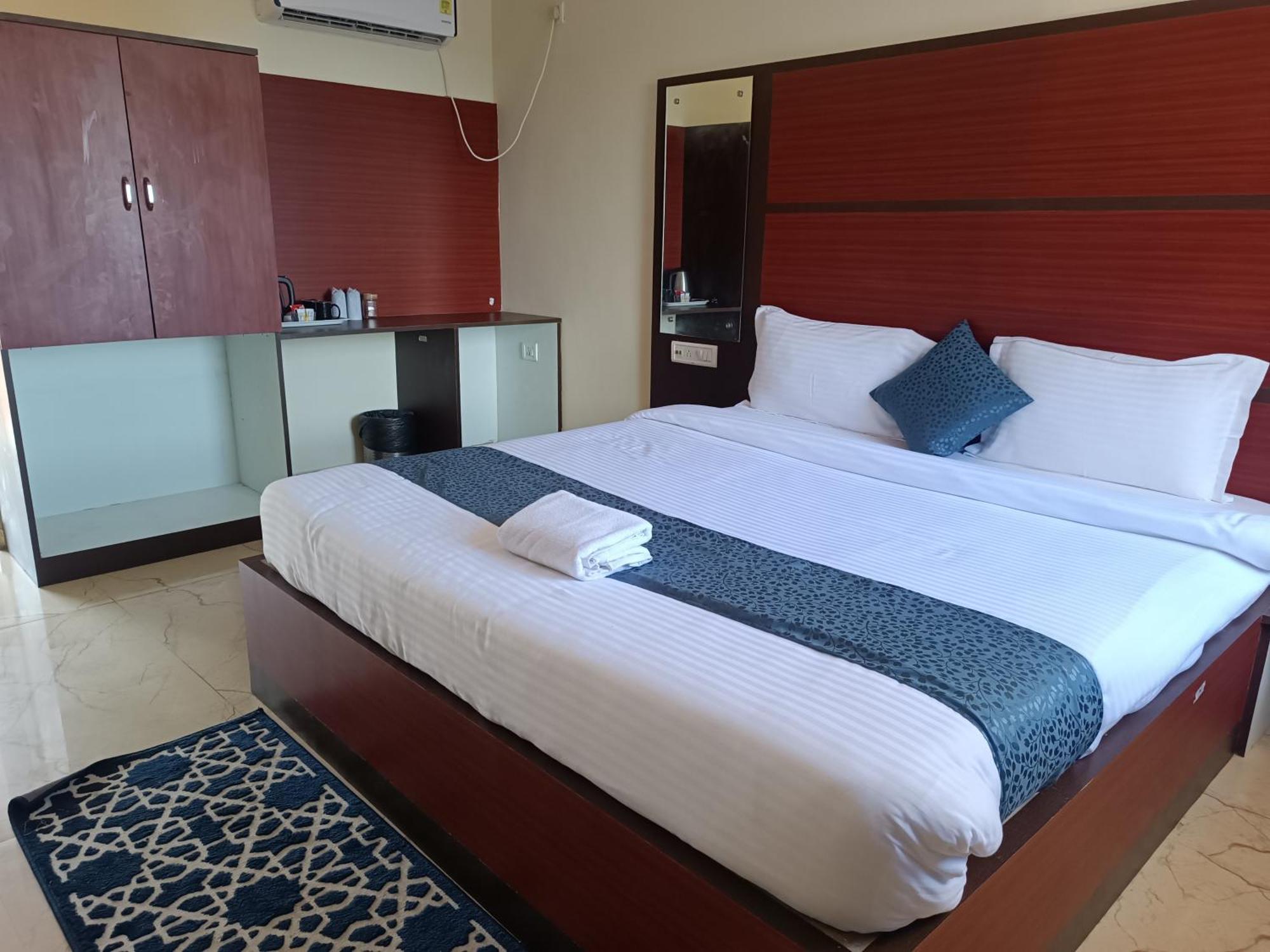 Mom Hotel - Unit Of Mom Hotel Puri Exterior foto