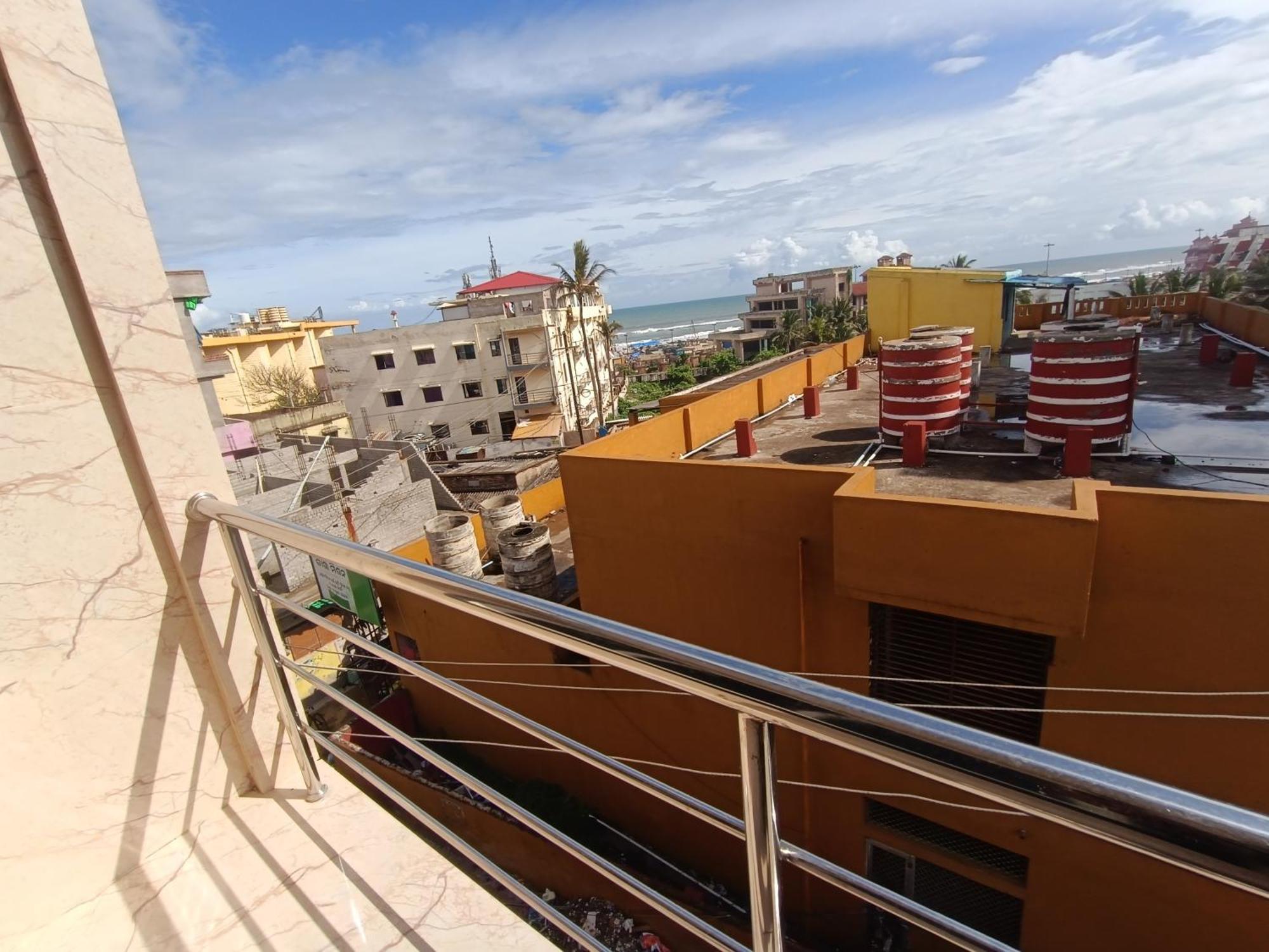 Mom Hotel - Unit Of Mom Hotel Puri Exterior foto