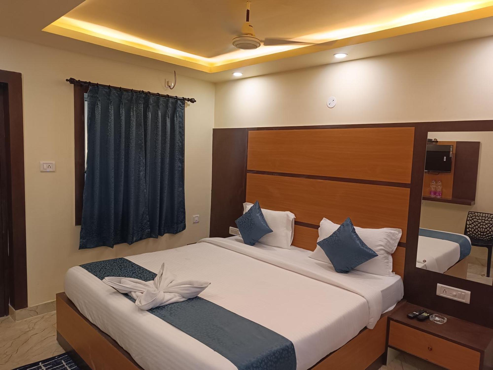 Mom Hotel - Unit Of Mom Hotel Puri Exterior foto