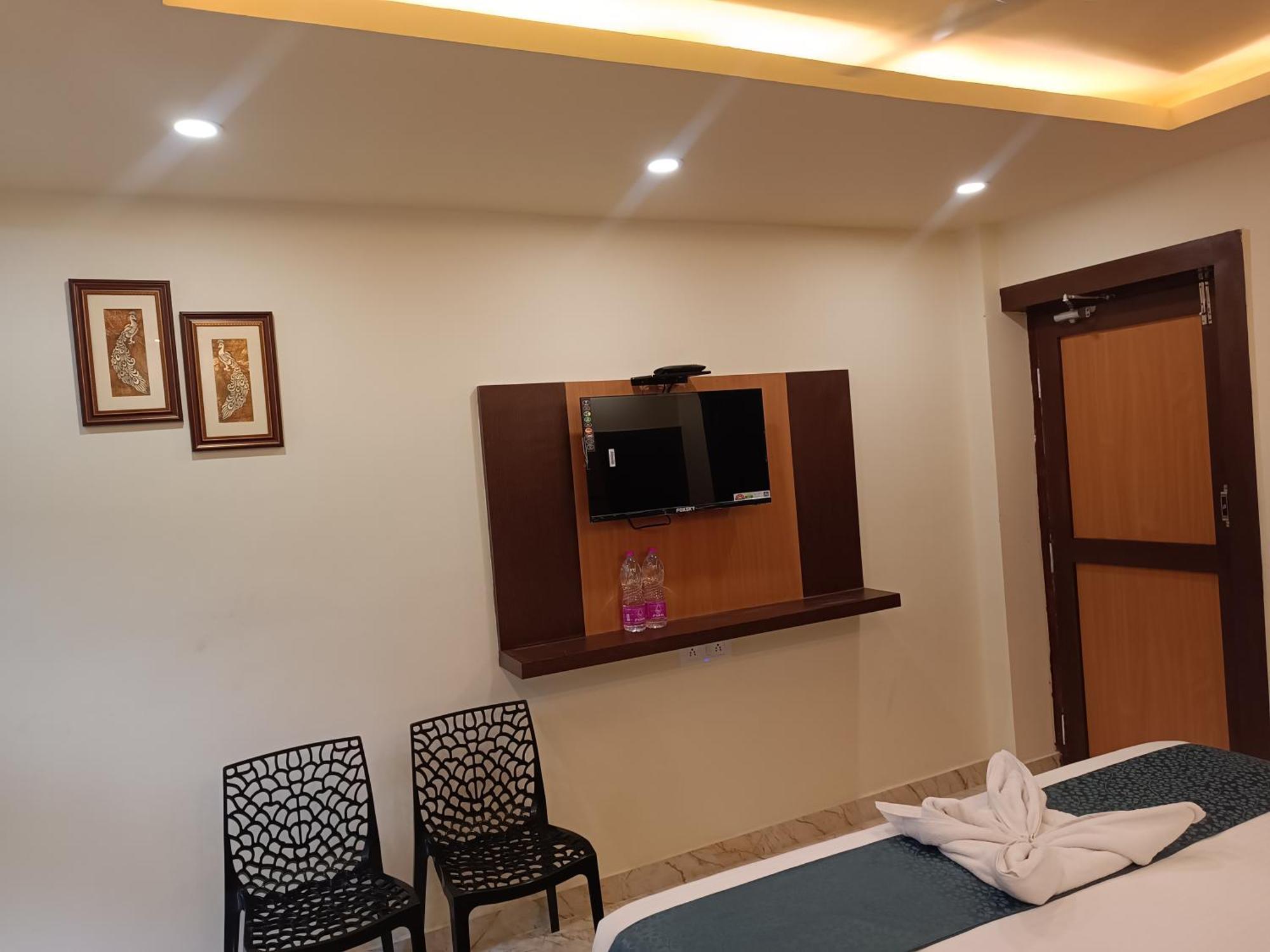 Mom Hotel - Unit Of Mom Hotel Puri Exterior foto
