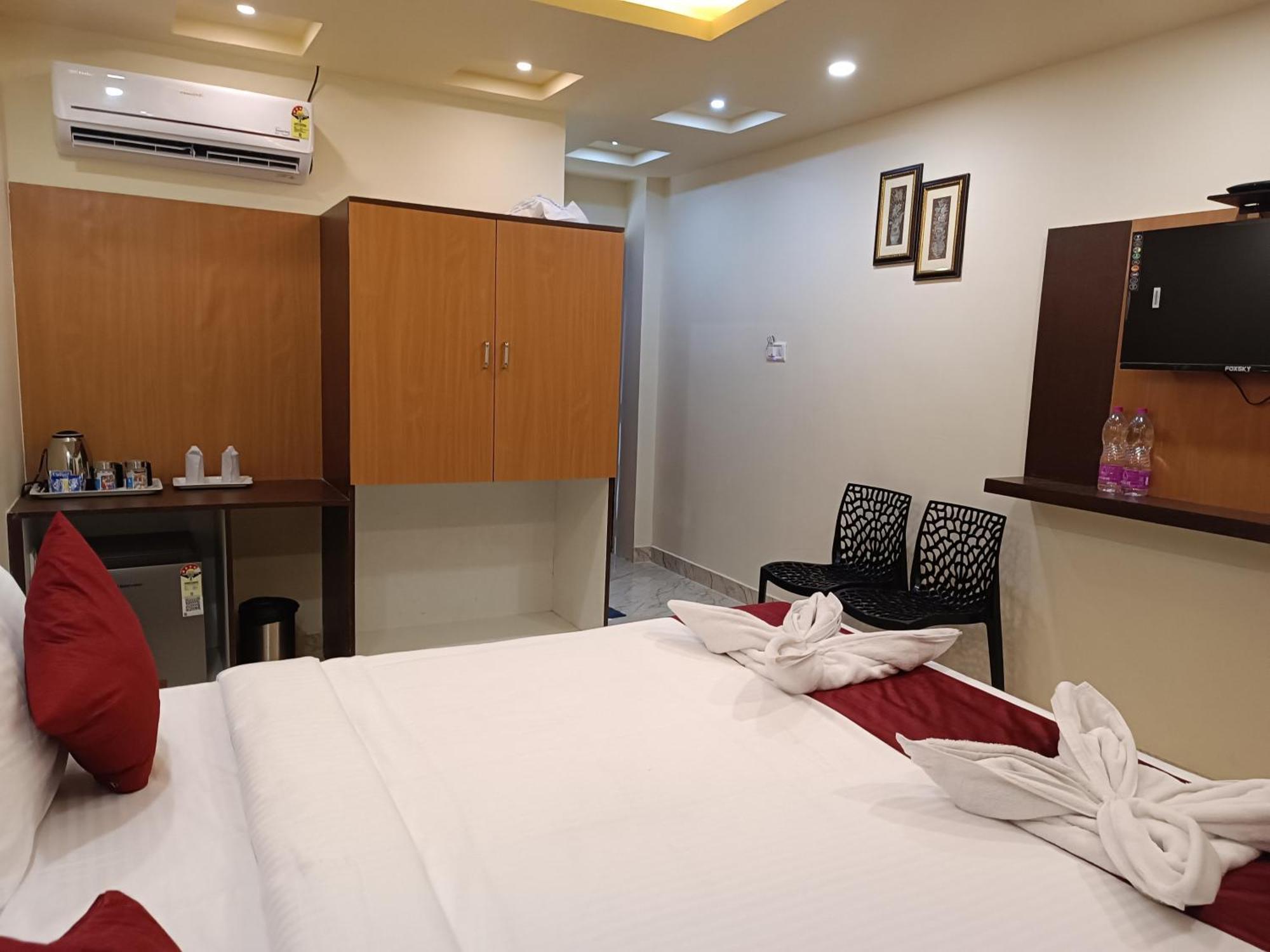 Mom Hotel - Unit Of Mom Hotel Puri Exterior foto
