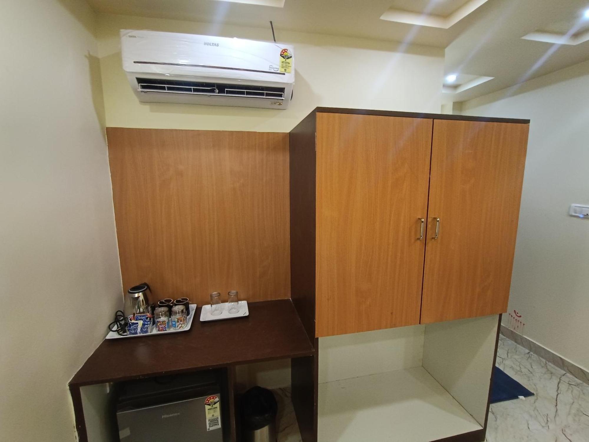 Mom Hotel - Unit Of Mom Hotel Puri Exterior foto